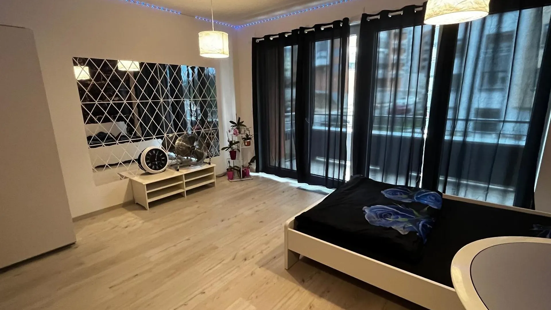 Monfas Apartment Chodov Prague